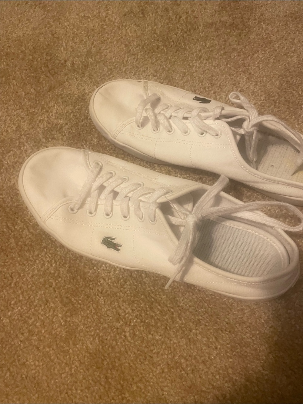 Lacoste White Sneakers with Green Crocodile Accent. Women’s. Size 10
